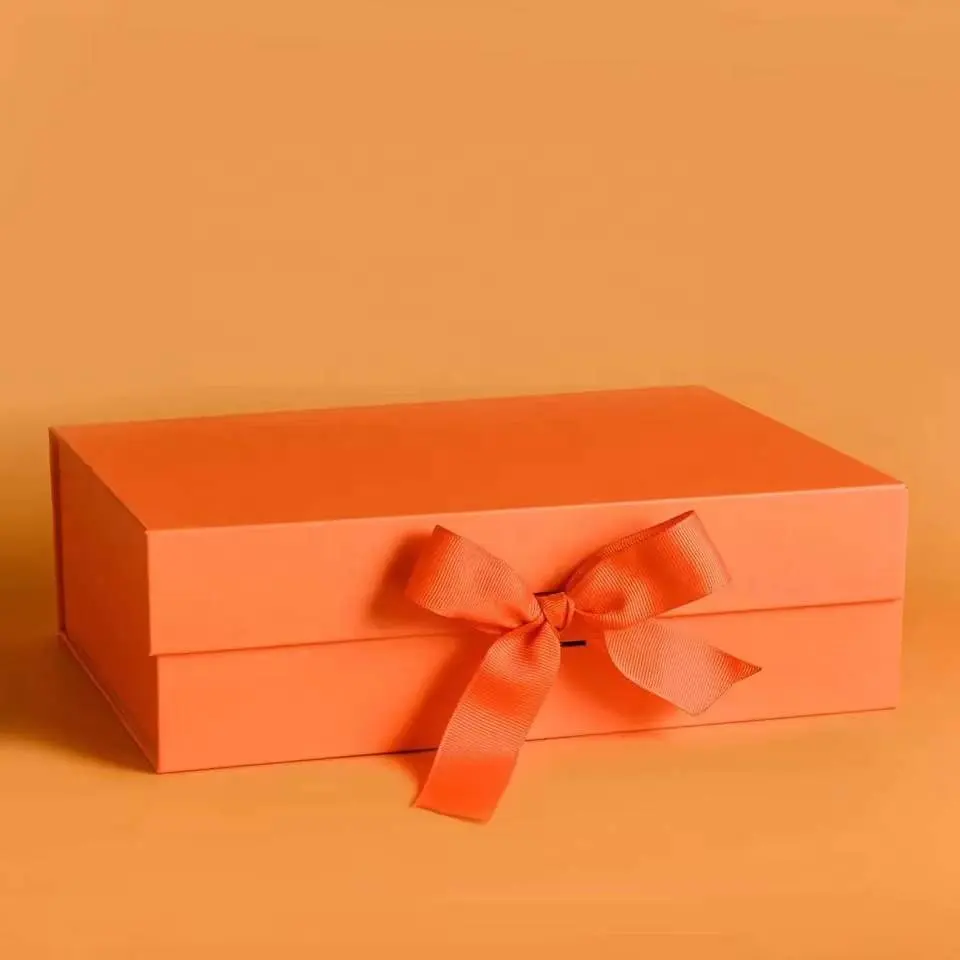 नि: शुल्क नमूने प्रदान जहाज के लिए तैयार सफेद काले गुलाबी नारंगी कस्टम लोगो रहस्य चुंबकीय उपहार पैकेजिंग बक्से के साथ रिबन