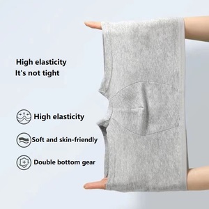 Sous-vêtement boxer gris pour hommes, jetable et imprimé de logo personnalisé, tissu respirant, toutes tailles, logo de taille à emballer de manière indépendante. - Product Image 3