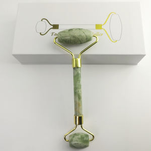 Rodillo Facial de Jade Bai Jia Cui con Caja, Rodillo de Cuarzo Rosa de Jade con Caja, Rodillo de Masaje - Product Image 1