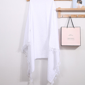 Serviette de prière Ihram blanche 105x210cm à séchage rapide avec pompons pour la prière islamique - Product Image 5