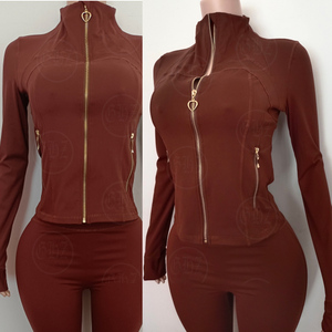 Conjuntos de Ropa para <span class=keywords><strong>Mujer</strong></span> 2026 con Logotipo Personalizado, Camisas de <span class=keywords><strong>Manga</strong></span> <span class=keywords><strong>Larga</strong></span> con Conjuntos Cortos de Verano, Chaqueta Ajustada de Dos Piezas, Conjuntos de Yoga para <span class=keywords><strong>Mujer</strong></span> - Product Image 5