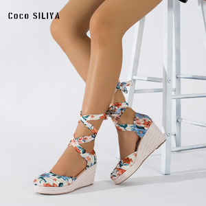 Sandales compensées Coco SILIYA à bout fermé, lacets, semelle en paille, imprimé floral, chaussures de printemps pour femmes - Product Image 2