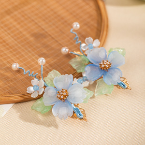Coiffure Hanfu pour filles et enfants, pinces à cheveux de style ancien, pinces à cheveux à fleurs bleues super mignonnes, style chinois ancien - Product Image 1
