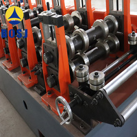 Machine de profilage de tôles perforées pour la fabrication de planches de coffrage en acier, machine de profilage de tôles, fabricant de machines à fabriquer des planches de coffrage