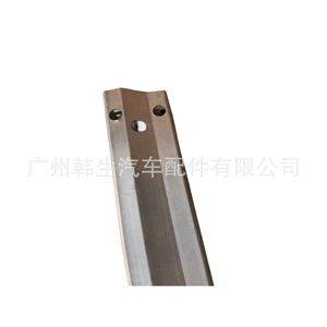 Barre de renforcement du pare-chocs arrière Tesla 1095314-00-E pour Model 3, pièce de rechange - Product Image 3