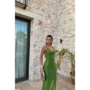 Vestido de Gala Verde con Tiras, Brillante, con Pedrería, Corte Imperio, Silueta en A, con Abertura, Talla XL, Largo hasta el Suelo, para Fiesta de Graduación - Product Image 5