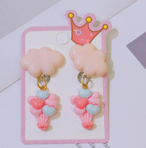 Clips de <span class=keywords><strong>Oreja</strong></span> <span class=keywords><strong>Falsos</strong></span> Sin Dolor para Niñas con Lindos Diseños de Dibujos Animados para Niños Sin Perforaciones - Product Image 4
