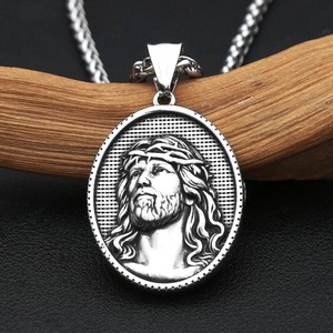 Yunnique – collier avec pendentif visage de Jésus en argent tibétain pour hommes, chaîne de 60cm, cadeau, bijoux à la mode - Product Image 1