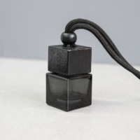 Flacon de parfum pour voiture en bois avec couvercle noir transparent de 8 ml - Diffuseur d'huiles essentielles, désodorisant pour voiture, flacon vide
