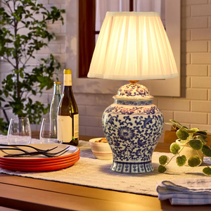 Đèn ngủ không dây Trung Quốc với chụp đèn xếp ly màu trắng sứ, có thể sạc lại, đế đèn E14, dùng cho nhà ở, khách sạn, trang trí bàn - Product Image 1