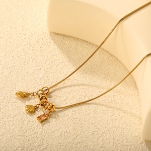 <span class=keywords><strong>Collier</strong></span> de vacances d'été en acier inoxydable avec chaîne serpent ronde, zircon rectangulaire et coquillage, multi-breloques - Product Image 3