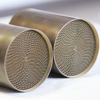 Catalyseur métallique en nid d'abeille en acier de haute qualité pour le traitement des gaz d'échappement des motos, haute performance 200CPSI 300CPSI 400CPSI, orange