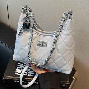 กระเป๋าสะพายข้างสะพายไหล่เดียวแบบลำลองดีไซน์เฉพาะ2025อินเทรนด์ใหม่กระเป๋าสะพายพาดลำตัวสำหรับคนเดินทางแบบเรียบง่าย - Product Image 4