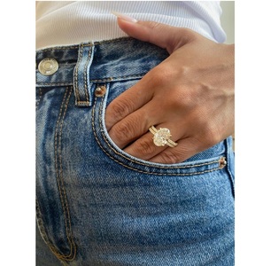 Bague de fiançailles en diamant de laboratoire ovale de 5,50 carats, E VVS2, or massif 14 carats, solitaire de haute qualité, bague de mariage - Product Image 3