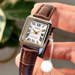 <span class=keywords><strong>2026</strong></span>年工場卸売カシオ風クラシックスクエアクォーツ腕時計女性用簡潔スタイル合金ケース革バンド - Product Image 3