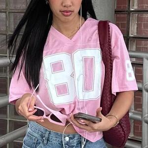 T-shirt pour femme RUICHI, style streetwear américain, imprimé lettres, col en V, coupe ample décontractée, basique - Product Image 4