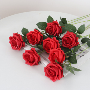 Vente en gros d'usine, fleurs artificielles de haute qualité, rose rouge en tissu de soie à toucher réel, pour la décoration, mariage, fleurs en vrac - Product Image 6
