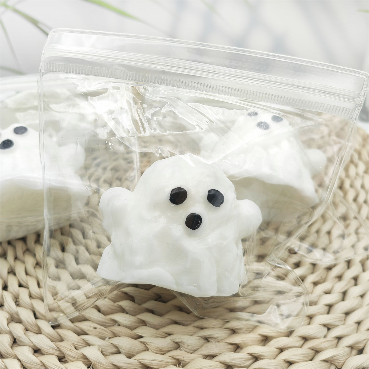 20480-สเปกเตอร์จิ๋ว