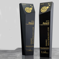 Trophée en cristal noir de haute qualité pour le personnel Prix exquis de conception anti-épidémique créative pour le football de basket-ball de badminton