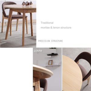 Table ronde en bois massif avec 4 chaises, design élégant - Product Image 5