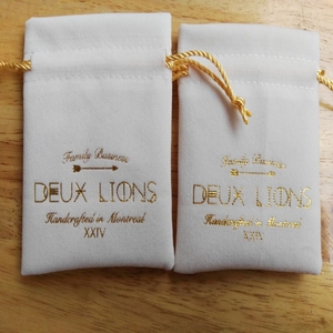 Sacchetto in Velluto con Coulisse per Gioielli e Regali, Disponibile in Molti Colori, Personalizzabile con Logo Stampato per Orologi - Product Image 6