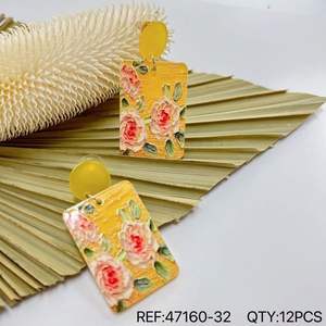 Boucles d'oreilles pendantes florales en résine peinte jaune, bijoux de mode bohème pour femmes, 12 pièces - Product Image 1