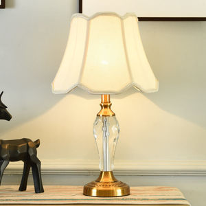 Lámpara de mesa de cristal europea moderna, decoración creativa de cabecera de hierro para dormitorio, sala de estar, Hotel americano, boda, moda - Product Image 4