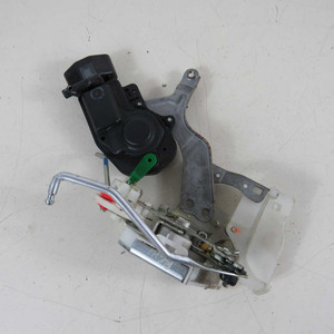 Serrure de porte gauche Citroen C1 Mk1 2005-2014 d'occasion (41669 D-11-D-10) - Product Image 1