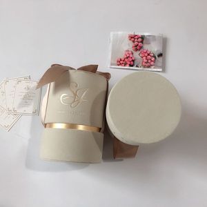 Hộp Bao Bì Hình Trụ Tròn Bằng Nhung Thiết Kế Tùy Chỉnh Hộp Giấy Ống Đựng Đồ Lót Hộp Tròn Quần Áo Bằng Bìa Cứng Thân Thiện Với Môi Trường - Product Image 5