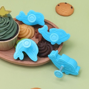 Lot de 4 <span class=keywords><strong>emporte</strong></span>-pièces créatifs en plastique pour biscuits, motif <span class=keywords><strong>dauphin</strong></span> bleu, pour la cuisine, faciles à démouler - Product Image 5