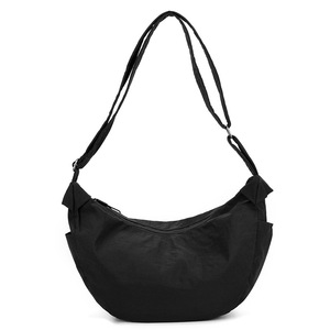 Bolso Bandolera de Nylon Estilo Casual en Forma de Media Luna, Color Beige, Resistente al Agua, con Cierre de Cremallera, Primavera 2025, Mini Bolso para Mujer - Product Image 4
