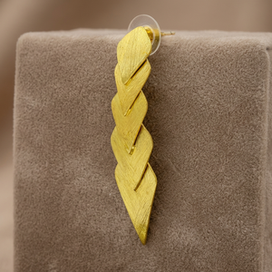 Pendientes Colgantes Unisex de Latón Chapado en Oro Hechos a Mano por Soumya Creations, Diseño Geométrico, Vintage, Étnico, Moderno, para Fiesta - Product Image 4