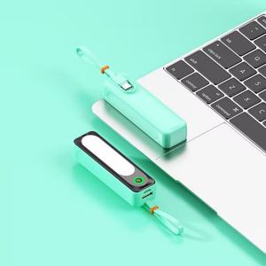 Batterie externe portable 5000 mAh 5W avec câbles intégrés, chargeur de téléphone portable universel, affichage de l'état de la batterie, entrée Type C, idéal pour les voyages et l'extérieur - Product Image 3