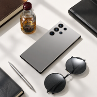 Vente en gros du smartphone S25 Ultra 5G double SIM, processeur Decacore, connectivité LTE, appareil photo 108MP, écran OLED 120Hz