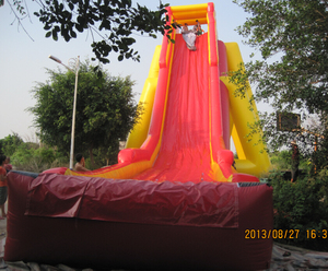 Tobogán Acuático Inflable Gigante de PVC de 50 Metros para Niños, Diversión Acuática al Aire Libre para Centros Comerciales, Uso Comercial y en Complejos Turísticos - Product Image 1