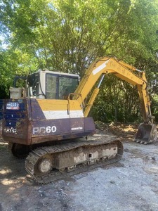 Miniexcavadora Komatsu Usada de 6 Toneladas, Modelo PC60-5, Excavadora Hidráulica Usada de Modelo Antiguo, Miniexcavadora Komatsu Pequeña, Excavadora Komatsu PC60 en Venta - Product Image 5