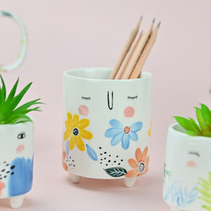 Maceta de Cerámica Pintada <span class=keywords><strong>a</strong></span> <span class=keywords><strong>Mano</strong></span> <span class=keywords><strong>con</strong></span> Rostro de Mujer Floral para Jardín - Product Image 2