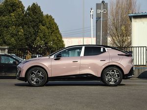 Lynk & Co Le véhicule Z20 à énergies nouvelles de style contemporain inaugure des innovations de conduite inégalées et offre des performances exceptionnelles - Product Image 2