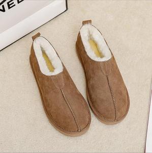 2023 décontracté durable chaud en cuir souple doublé de fourrure chaussures d'hiver mocassins pour hommes - Product Image 1