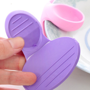 Protège-doigts résistants à la chaleur, pinces à assiettes en plastique pour micro-ondes, pour usage en cuisine - Product Image 3