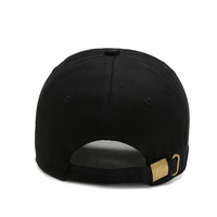 Gorra de béisbol suave con etiqueta roja, bordado a la moda, tela impermeable, patrón de frutas para hombres jóvenes y mujeres para primavera y verano