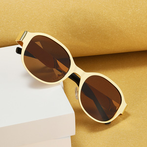 Wholesale Fashion Sexy Girls Outdoor Street <b>Photo</b> Sunscreen Metal <b>Large</b> <b>Frame</b> Multi-Color Sunglasses - Product Image 4