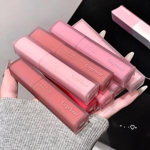 ลิปกลอสเนื้อแมทท์วีแกน Gegebear - เนื้อเนียนละเอียด ติดทนนาน สูตรกันน้ำ ไม่ต้องใช้เครื่องสำอาง - Product Image 1