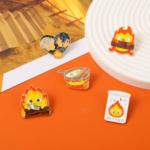 Benutzer definierte Film Calcifer Emaille Pins Japanische Anime Feuer Elf Brosche Revers Abzeichen Hartmetall Emaille Pin mit Digitaldruck - Product Image 2