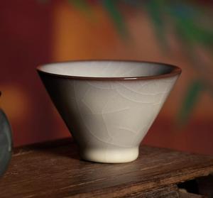 Longquan seladon desenli çay fincanı - Product Image 2