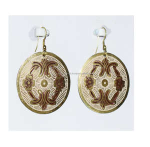 Pendientes ovalados colgantes florales coloridos triangulares de Zirconia cúbica multicolor de Metal mate ligero dorado de Bolivia 2026 para mujer - Product Image 1