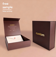 Emballage cadeau en carton à rabat personnalisé-Boîtes en papier à fermeture magnétique pour vêtement avec couvercle magnétique noir pour vêtement