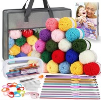 Kit personnalisé de deux crochet avec modèles de crochet, boules de fil, aiguilles, kit d'accessoires, sac Goodie