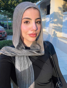 Hijab en coton froissé de qualité supérieure pour les femmes musulmanes confortable élégant imprimé longue écharpe quotidienne pour l'été plus récent - Product Image 3