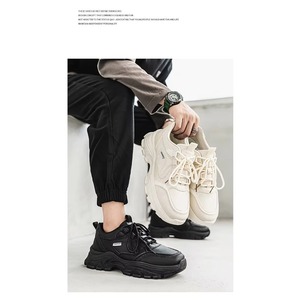 Venta al por mayor de fábrica: Zapatillas deportivas de plataforma de caña alta para hombre, estilo casual, de alta calidad, antideslizantes, para deportes al aire libre. - Product Image 1